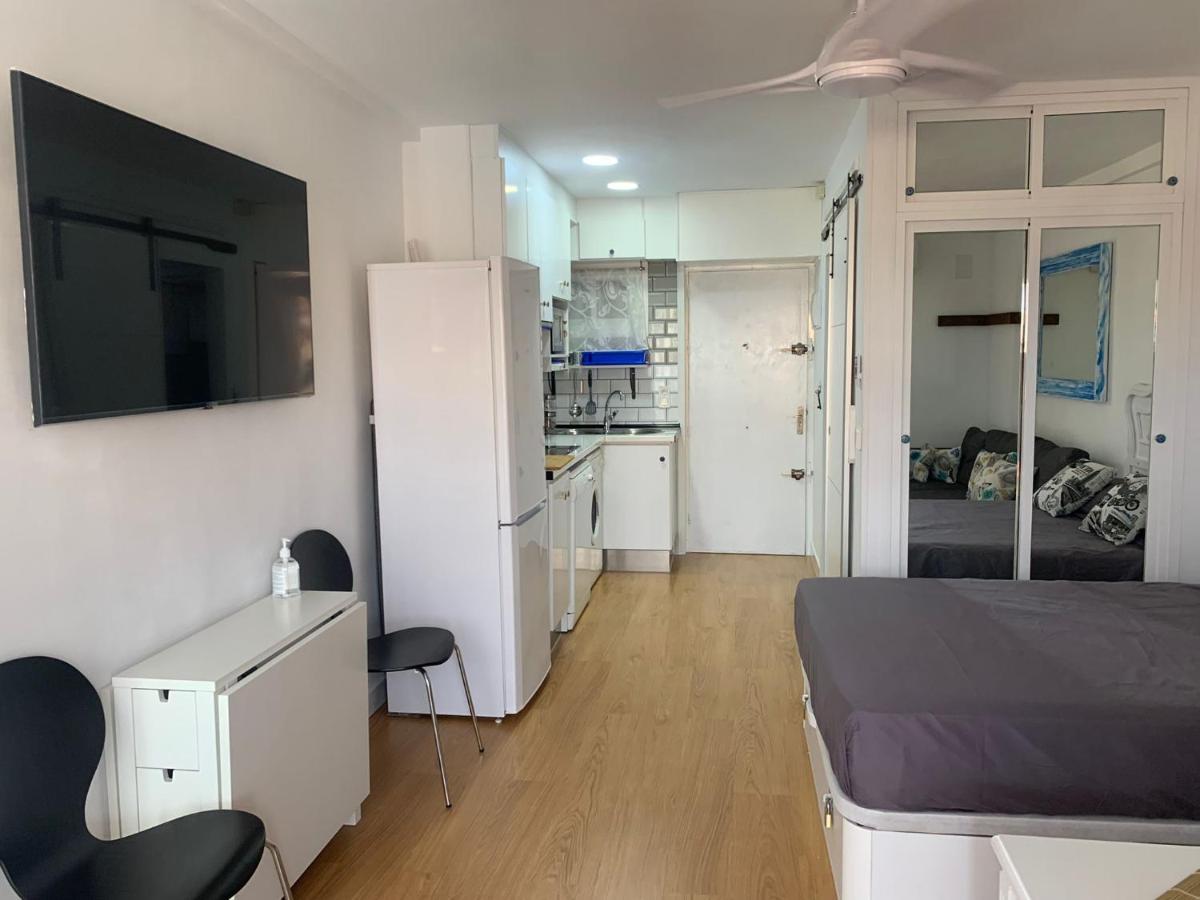 Sweet Home Benalmadena, Estudio Con Vistas Al Mar Y Excelente Conexion Wifi, Para No Fumadores, Con Piscinas, Sea Views, With Swimming Pools, Completely Renovated, Ideal For Older People, Bright With Morning Sun, No Smoking Exterior foto