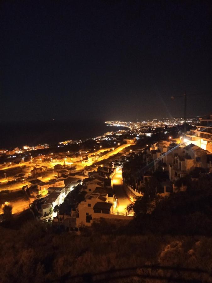Sweet Home Benalmadena, Estudio Con Vistas Al Mar Y Excelente Conexion Wifi, Para No Fumadores, Con Piscinas, Sea Views, With Swimming Pools, Completely Renovated, Ideal For Older People, Bright With Morning Sun, No Smoking Exterior foto